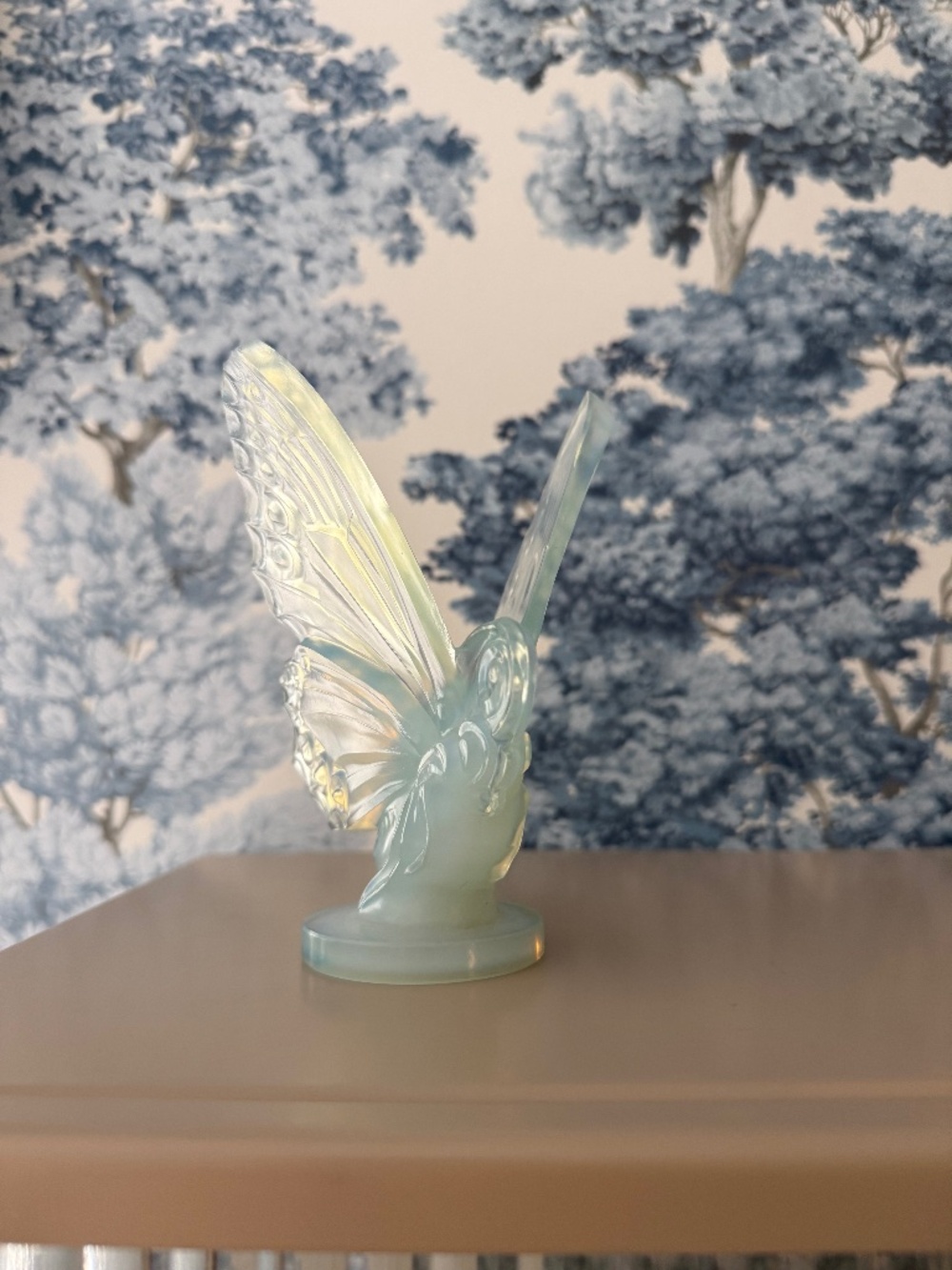 Sabino Paris 6" blue glass butterfly